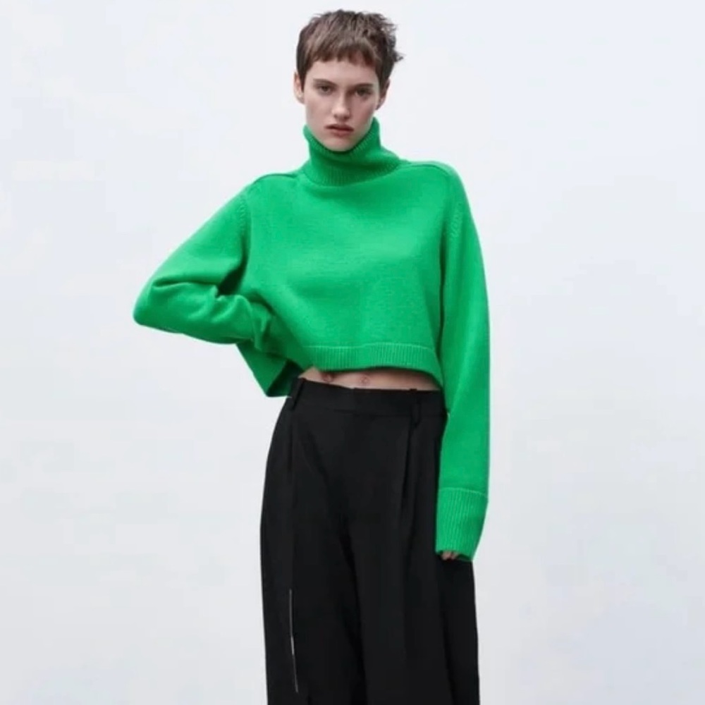 NWOT Zara Cropped Knit Sweater in Kelly Green